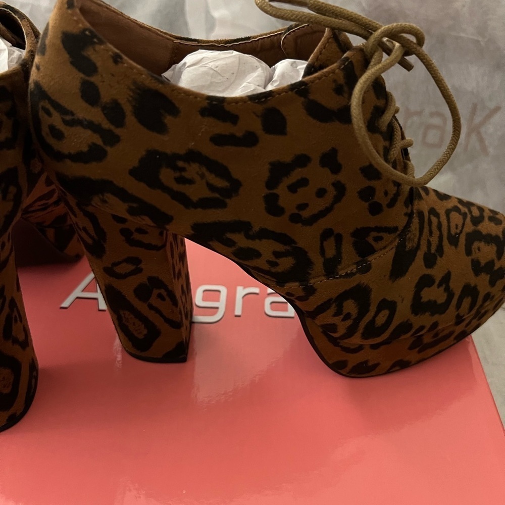 Allegra K Platform Animal Print Heels - Picture 5 of 9